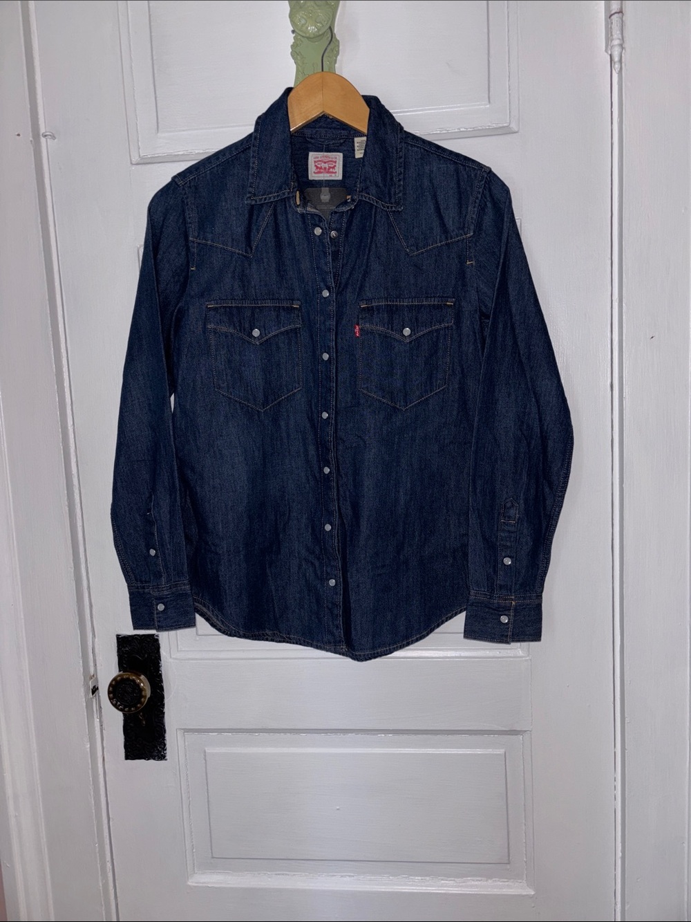 LEVI’S PEARL SNAP LONG SLEEVE DENIM SHIRT - Picture 3 of 11